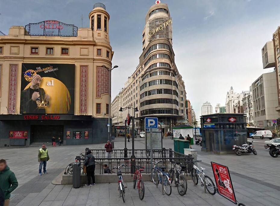 Apartments Plaza Callao มาดริด ภายนอก รูปภาพ